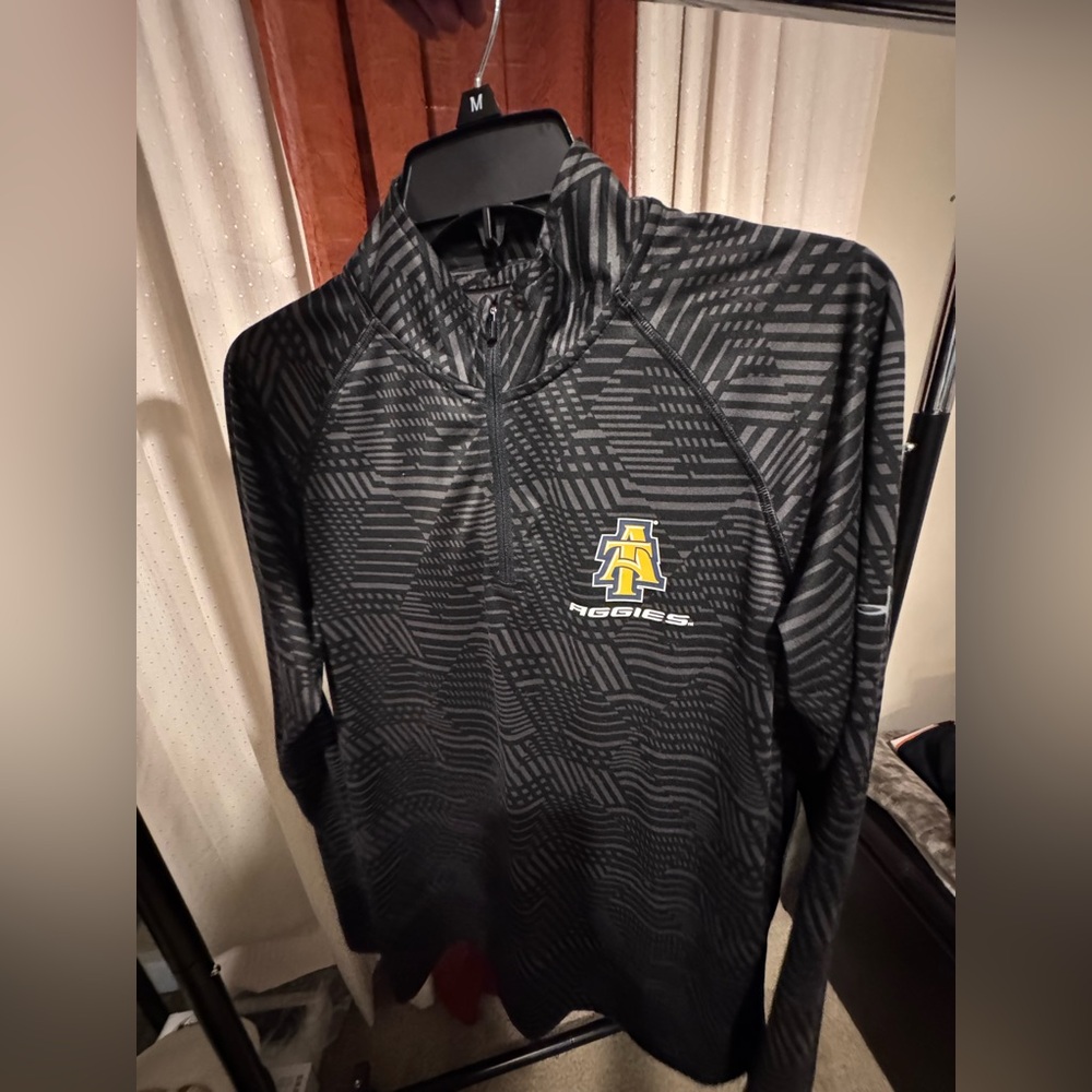 Under Armour Black and Gray Quarter-Zip Pullover Aggie NCAT used mens medium